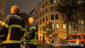Risse in Eimsbütteler Wohnhaus entdeckt – Feuerwehr rückt gleich mit Statiker an