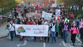 Thüringen: Tausende protestieren gegen Höcke-Auftritt in Jena
