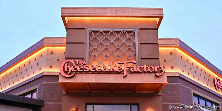 Cherry on top: Cheesecake Factory dishes out an earnings win from the center of the Obama-Trump controversy
