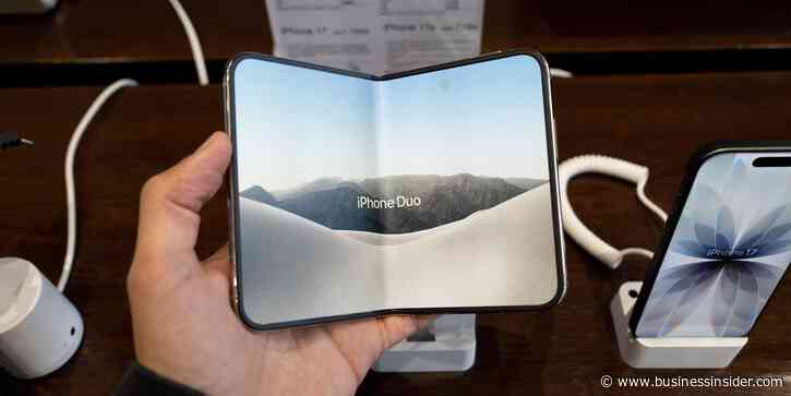 Apple's iPhone Duo is getting roasted over screen cracks
