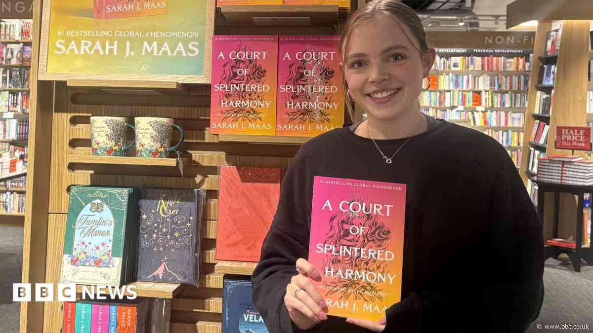 ACOTAR fans put real life on hold for latest release