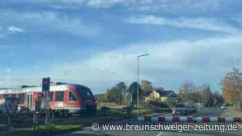 Bahnübergang in Wolfenbüttel gesperrt: Das ändert sich für Verkehrsteilnehmer