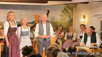 „Lasst uns das Leben genießen“: Trachtenverein begeistert mit Volksmusikabend in Reichertsheim