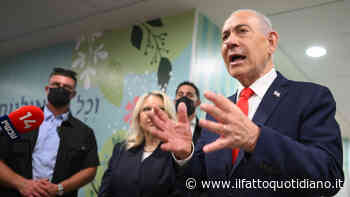 Elezioni in Israele, Netanyahu rimonta nella notte ma resta senza maggioranza: “Noi primo partito, ora ampio governo di destra”. Trump esulta