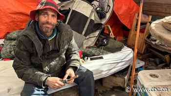 Rise of makeshift shelters raises safety concerns as winter nears in Montreal