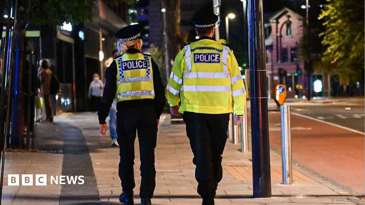 Mayor backs 'proactive' project to keep women safe
