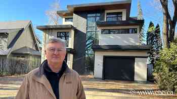 Saskatoon city hall reviews procedures in wake of too-tall house dilemma