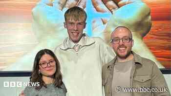 Two teenagers ordained as Church of Scotland elders