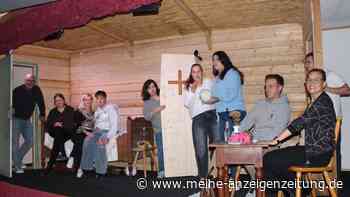 Bei der Theatergruppe Giggenhausen stirbt dieses Mal der Boandlkramer auf der Bühne
