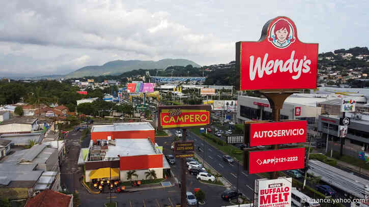 Billionaire investor Nelson Peltz makes move to buy struggling Wendy's