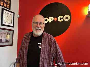 Mopco Improv Theatre celebrates 10 years at its Jay Street home