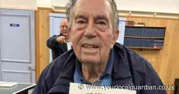 93-year-old Malcolm celebrates 80 years at Surbiton Hill table tennis club
