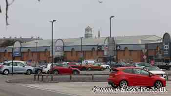Shoppers 'intimidated' by groups of youths at Llandudno retail park