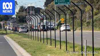 Fence constructed in bid to stop illegal dumping in Melbourne's south-east