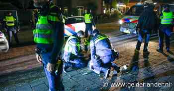 Sfeer slaat om na anti-azc-protest in Opheusden: jongemannen aangehouden en ME aanwezig in het centrum