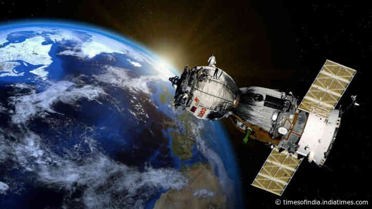 The UK plans to send giant robotic claws into orbit to grab two dead satellites; 2029 mission