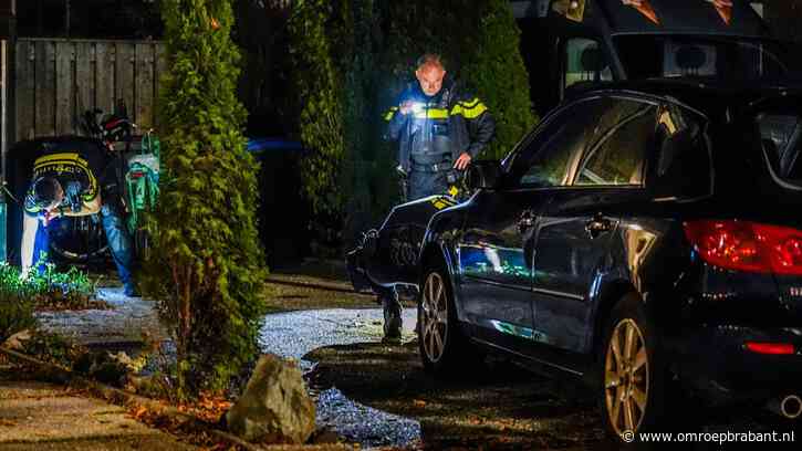 Explosief gaat af bij huis van gezin met jonge kinderen, schade aan auto