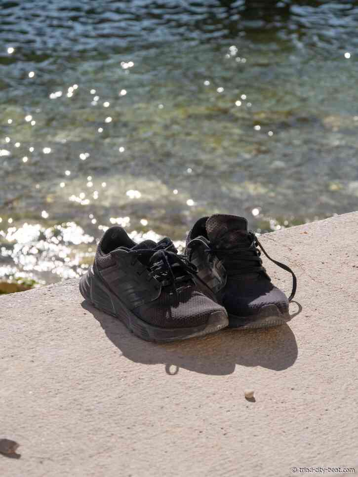 What Orthopaedic Support Adds to Men’s Black Trainers