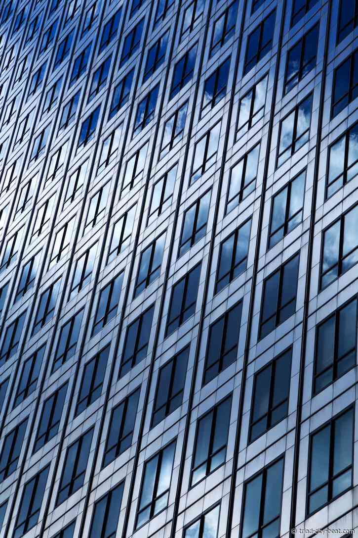 How Corporate Finance Services Model Leveraged Buyout Scenarios