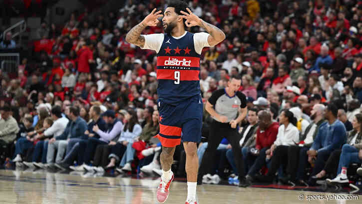 Justin Champagnie suffers right foot fracture