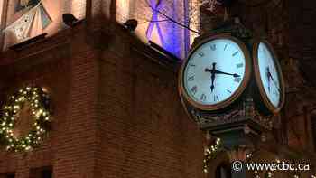 More Canadian provinces are ending time changes. What does it mean for your health?