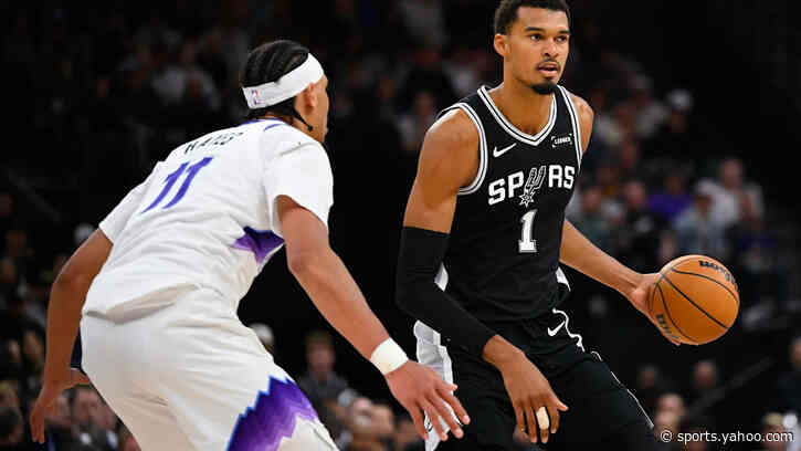 Spurs outlast Jazz to extend win streak to three