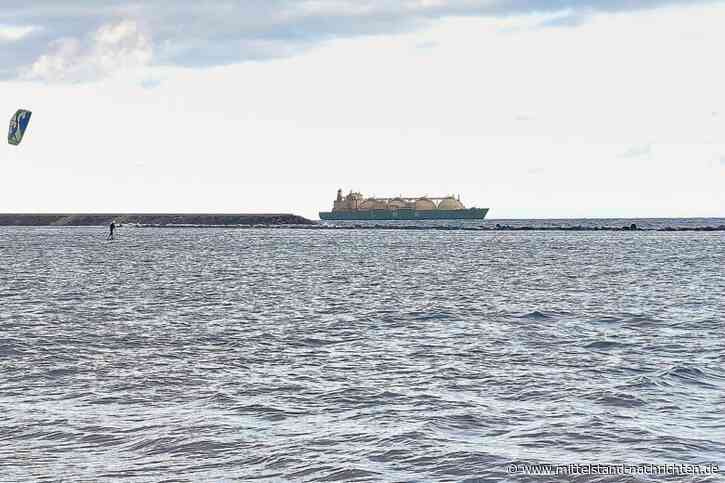 LNG-Terminal Deutsche Ostsee: Deutsche ReGas nimmt zweites FSRU-Schiff in Mukran auf Rügen in Betrieb