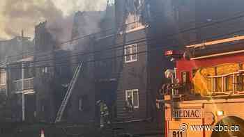 Shediac apartment building a 'total loss' after morning fire, mayor says