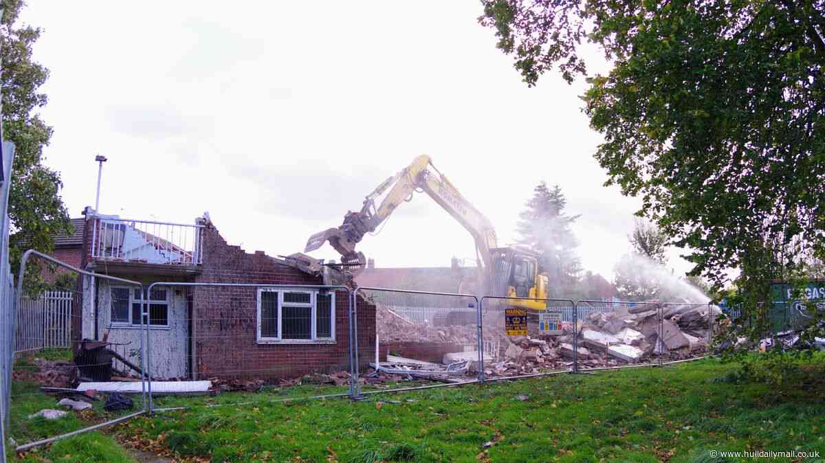 Demolition of historic Hull villas is complete as contractors flatten all three blocks