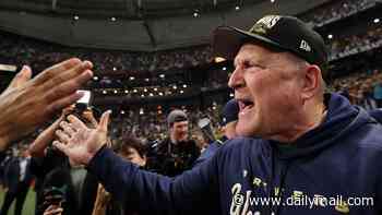 Brewers manager bizarrely aims brutal dig at Yankees just seconds after sealing World Series crown: 'Horses**'