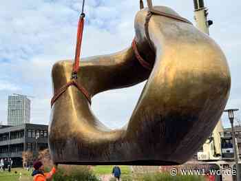Bonn schickt Henry-Moore-Skulptur zur Restaurierung