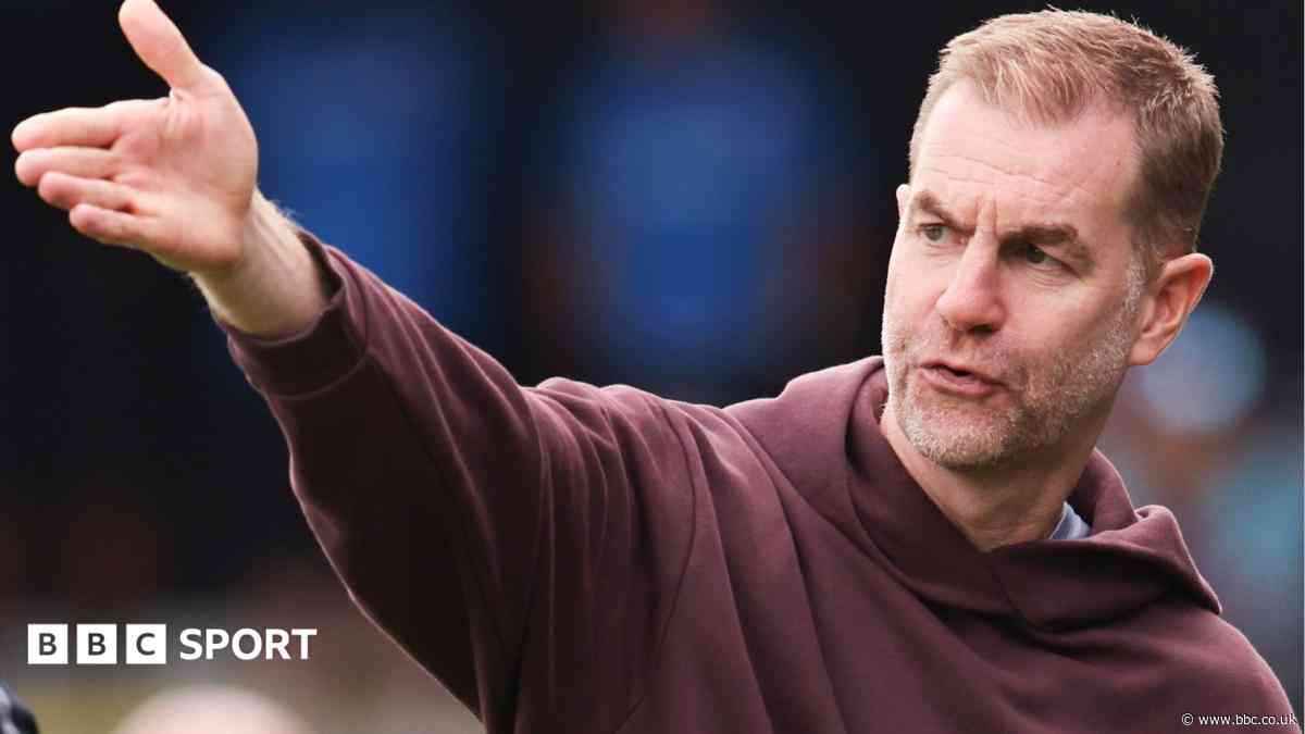 'I'm embarrassed' - Harrogate boss after 3-0 defeat by nine-man Carlisle