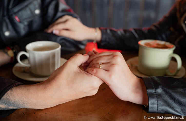 Ghosting, benching, situationship: perché le relazioni sentimentali sono diventate così complicate? La psicoterapeuta avverte: “Si spendono troppe energie a decifrare l’altro”