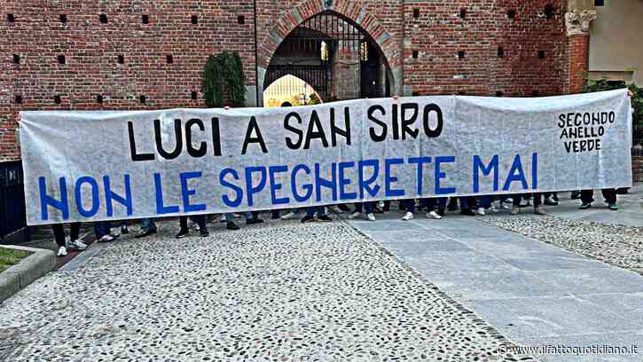 “Luci a San Siro, non le spegnerete mai”: la protesta dei tifosi dell’Inter alla presentazione del nuovo stadio – Video