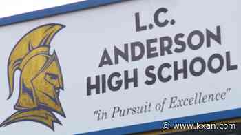 Anderson High School journalism class puts spotlight on larger class sizes