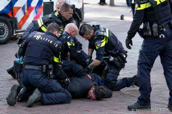 Agenten vervolgd voor betrokkenheid bij dood arrestant