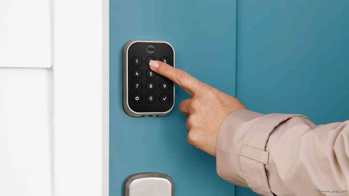 These Yale Smart Locks Could Be the Most Practical High-Tech Gift This Holiday Season