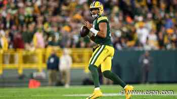 Follow live: Matthew Golden's TD grab puts Packers up two scores