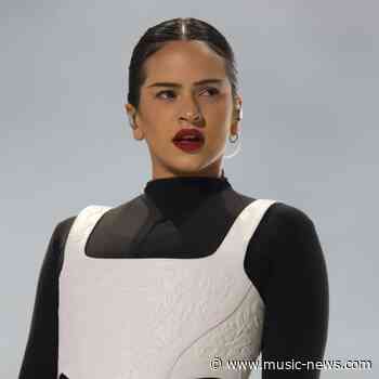 Rosal&iacute;a honoured with Music Award at WSJ Innovator Awards