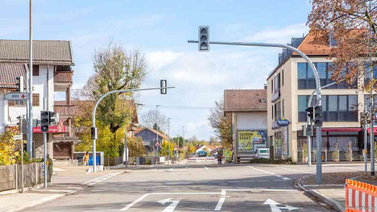 Miesbacher Straße: Erst dürfen Anwohner feiern, dann kann der Verkehr wieder fließen