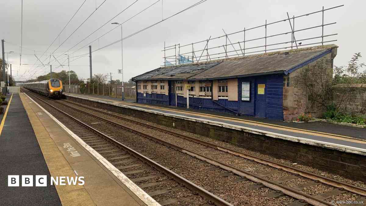 Passengers plead over shelter shut for five years