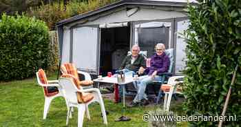Harry (76) kampeert er al 40 jaar, nu sleept de camping hem voor de rechter om 400 mails