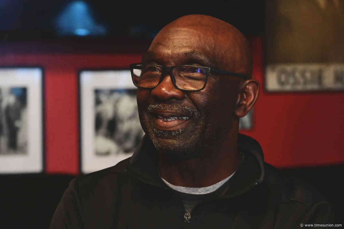 Mookie Wilson and family bring Southern barbecue to Albany