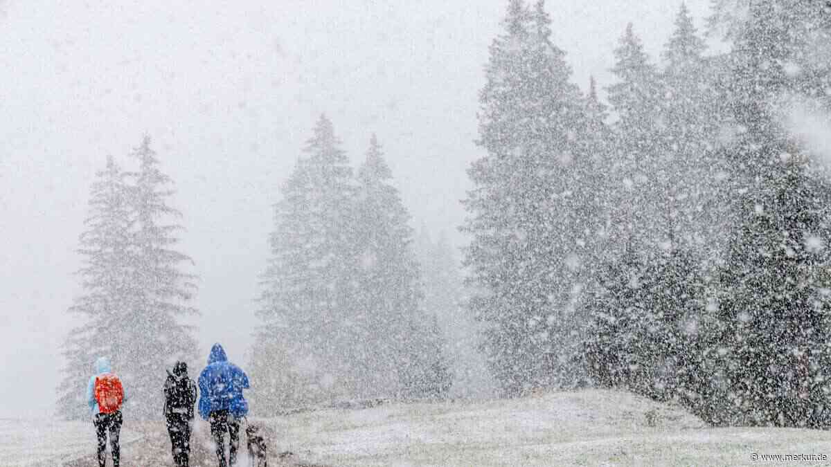 Bis 20 Zentimeter Neuschnee: Wintereinbruch in Bayern angekündigt – kaltes Wochenende steht bevor