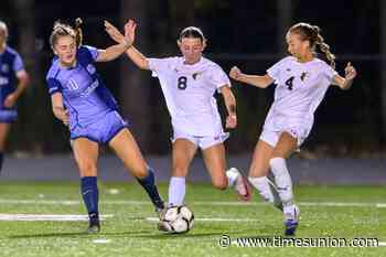 Down 2 goals, Ballston Spa rallies in OT to set up Rogan's championship reunion with Bethlehem