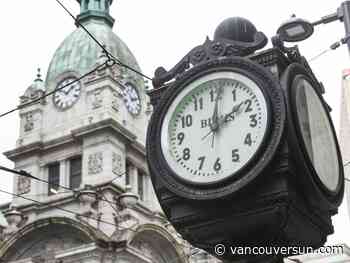 Permanent daylight time: Will my iPhone know there's no time change?