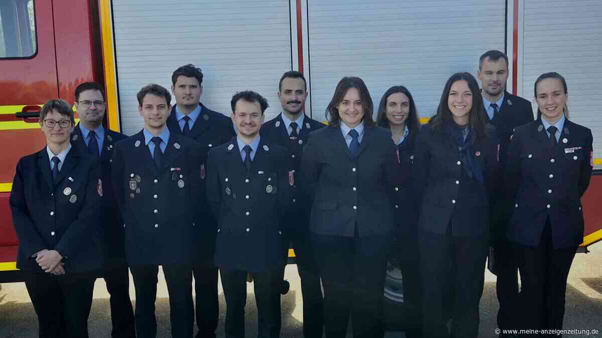 Grundausbildung abgeschlossen: Elf neue Truppführer für Freisings Landkreis-Feuerwehren