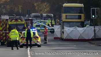 Stockport A6 RECAP: Pedestrian dies after being hit by Bee Network bus with major road shut - updates
