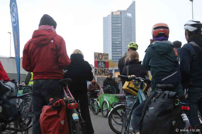 Freitag, der 30. Oktober 2026: Fahrraddemo nach tödlichem Unfall, Polizei macht für Gen-Z-Demo mobil, Winterprogramm zur Notunterbringung