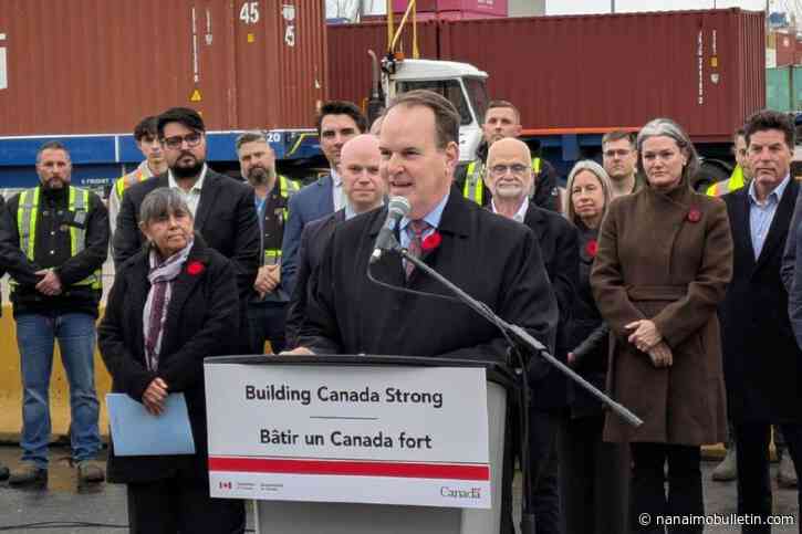 $5.9B B.C. container port expansion of ‘national interest’: Canadian government
